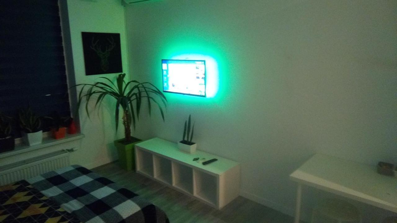 Georgeous Bright Studio In A Bright Residential Complex Comfort Town Кт-08 Kiew Exterior foto